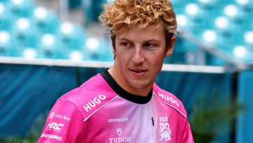 Liam Lawson tipped to rescue F1 career after being thrown into 'deep ocean'