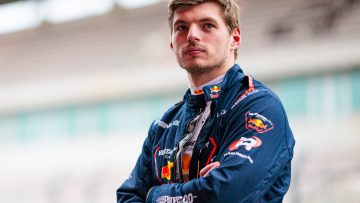 'Peculiar' Verstappen offered Red Bull exit problem