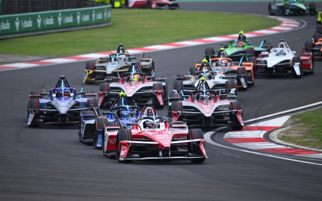 Shanghai Rowland leading