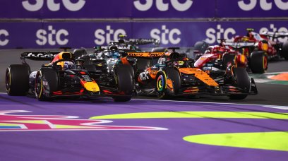 Verstappen Piastri incident start Jeddah