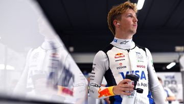 Liam Lawson urged to 'pull it together' after tough Racing Bulls return