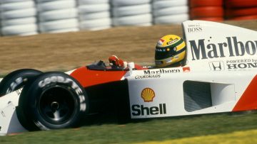 Special Ayrton Senna F1 crash helmet auctioned for record sum
