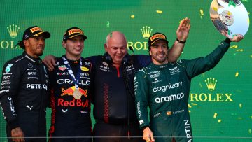 Hamilton backed to join forces with Verstappen and Alonso in shock verdict