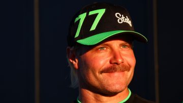 Bottas extends F1 stay as new team announced