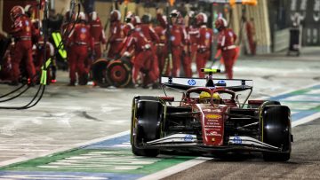 Sebastian Vettel defends Lewis Hamilton after difficult Ferrari start