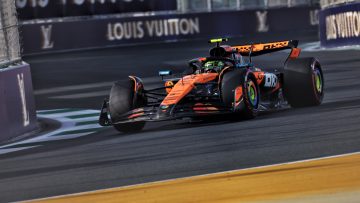 LIVE: Reaction as Lando Norris capitalises on Oscar Piastri error in final Saudi Arabian practice